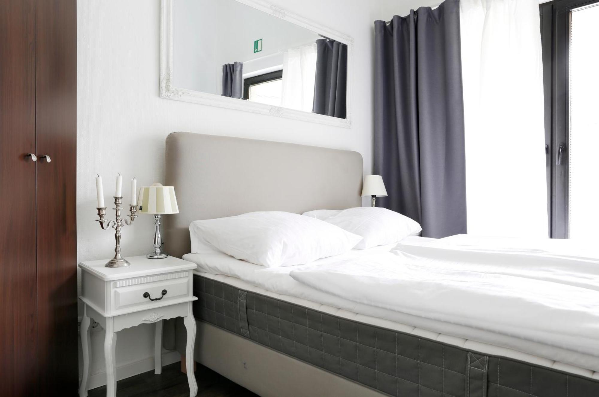 Nieb By Rockchair Apartments L Superhost Status L 3 Bedrooms Boxspringbeds 3 Bathrooms In Center "Kurfuerstendamm" - Cozy Family & Business Flair Welcomes You! Berlim Exterior foto